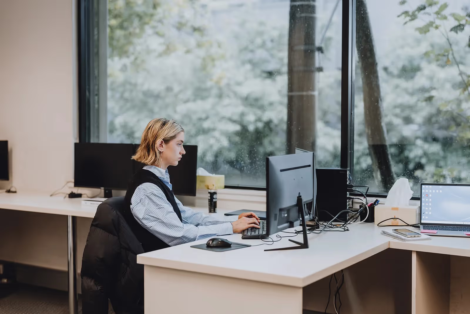 Office lady sitting at desk working